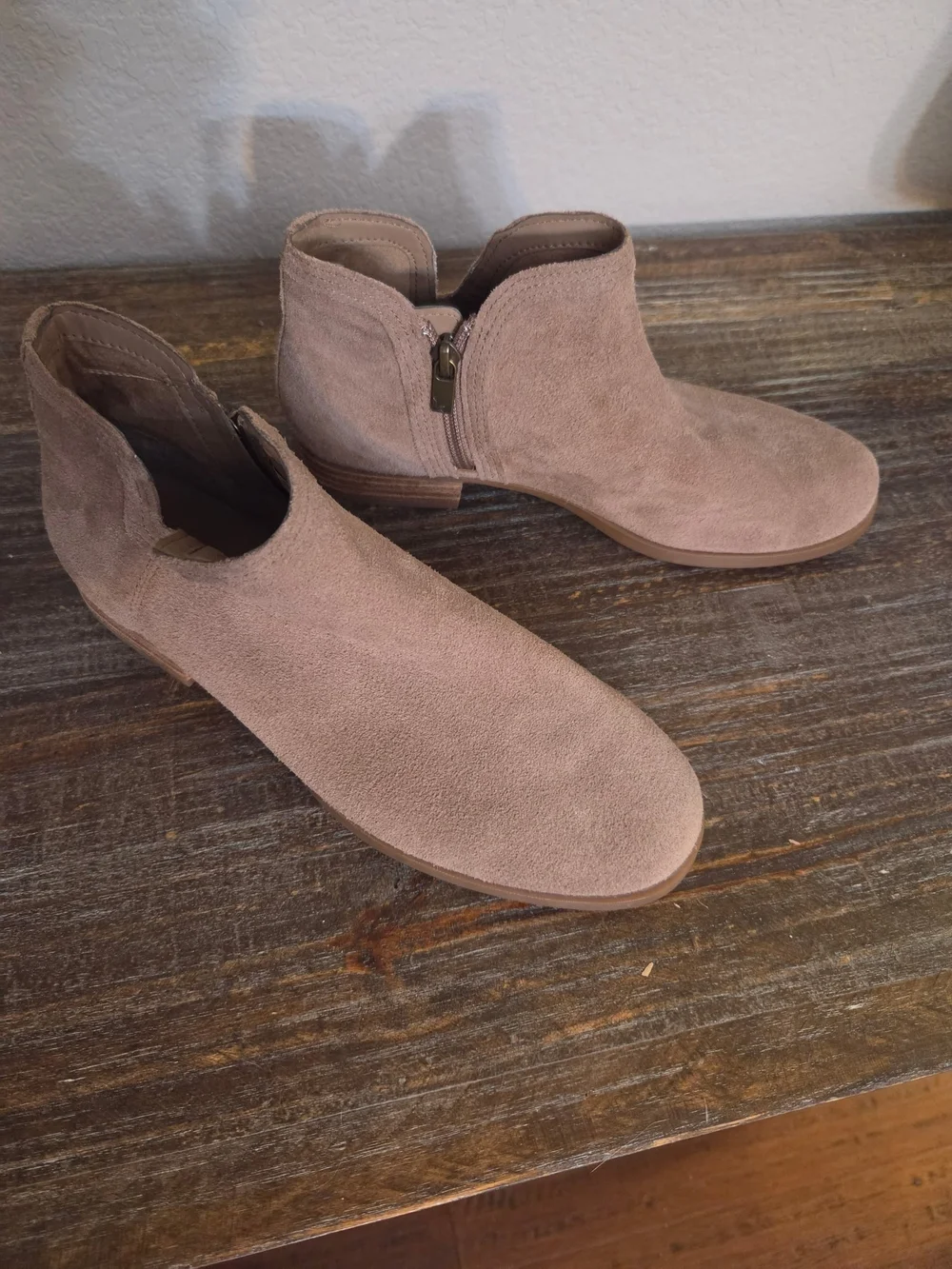 Koolaburra Taupe Suede Women’s Chukka Boots
